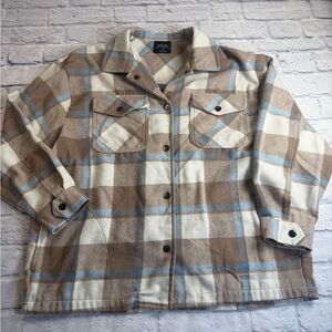 HFX Wool Blend Paid Cream/Blue Shirt Jacket. Snap Flannel. Shacket. Size Large.